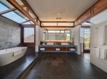Villa Bendega Rato, Guest Bathroom 2
